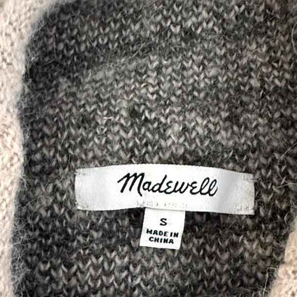 Green Patterned Sweater - Picture 2 of 2